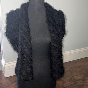 Tbags Los Angeles Women Bohemian Black Soft Fluffy  Vest Size S